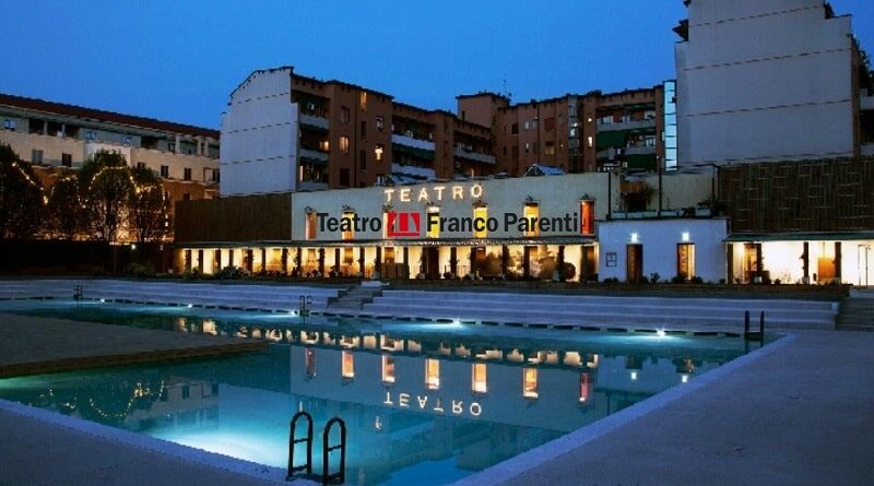 Milano Teatro Franco Parenti vista dalla piscina