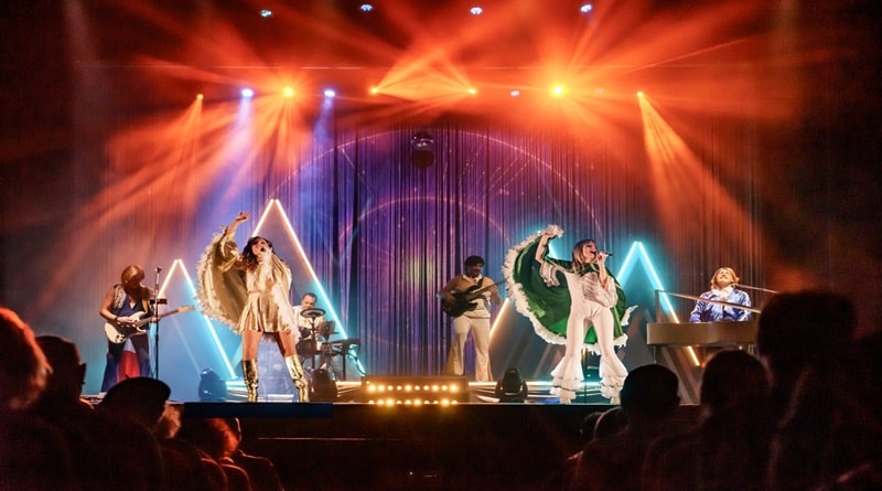 ABBAdream – The Ultimate Abba Tribute Show, un evento che ti trasporterà direttamente negli anni d'oro della leggendaria band svedese.