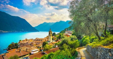 Greenway Lago di Como con vista panoramica sul lago e sui borghi della sponda occidentale, lungo il percorso tra Griante e Colonno