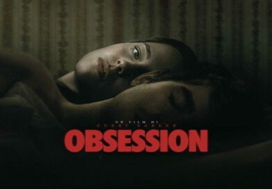 Poster Obsession film thriller con coppia protagonista, atmosfera oscura tra amore e ossessione