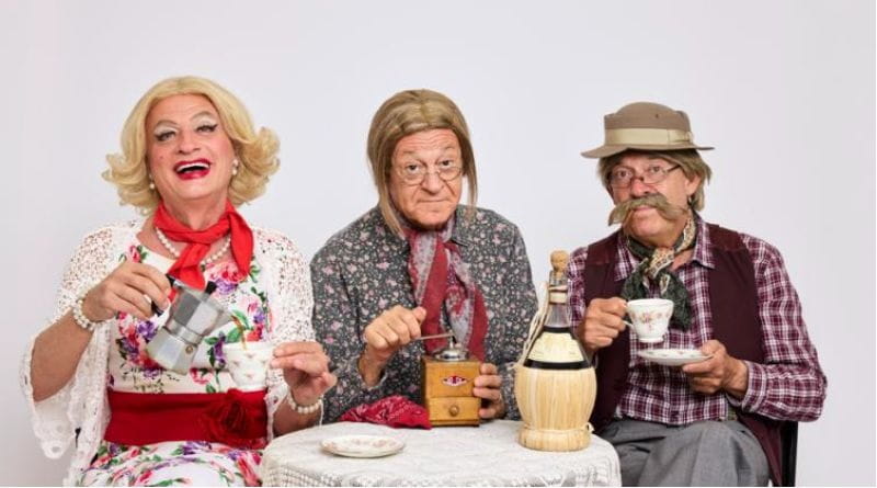 I Legnanesi nello spettacolo Intelligenza artigianale al Teatro Manzoni di Milano