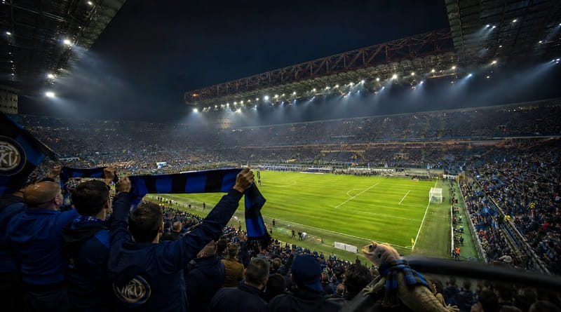 Biglietti Inter San Siro 2026 a Milano con vista dello stadio durante una partita nerazzurra