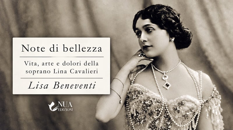 Copertina del libro Note di bellezza di Lisa Beneventi dedicato a Lina Cavalieri, con ritratto in stile Belle Époque della celebre soprano italiana tra eleganza, fascino e atmosfera d’epoca.